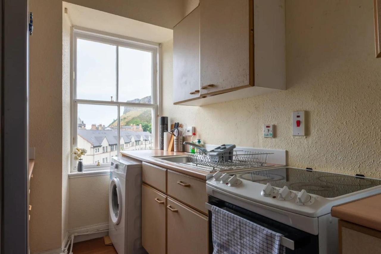 Cosy 2 Bedroom In Edinburgh Old Town מראה חיצוני תמונה