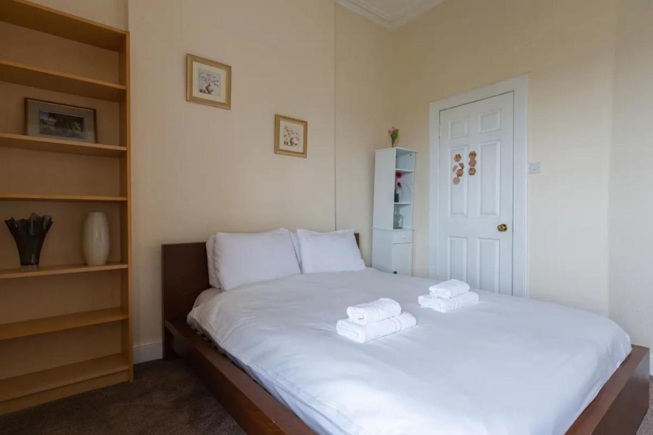 Cosy 2 Bedroom In Edinburgh Old Town מראה חיצוני תמונה